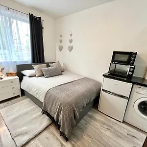 Apartment Cosy Flat, London
