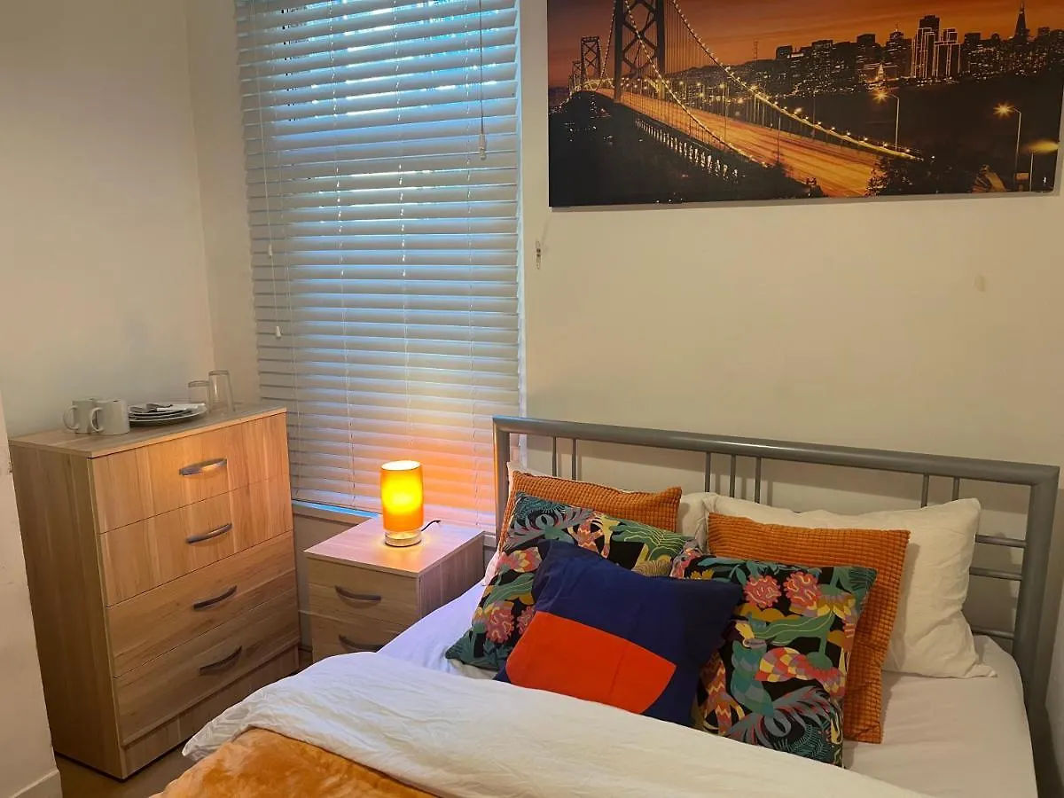 Homestay Central Stratford Cozy Double Room London